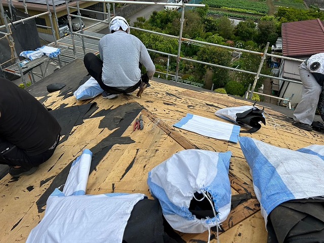 富士河口湖町　山梨　郡内地方　屋根葺き替え　高耐久ガルバ　スーパーガルテクト